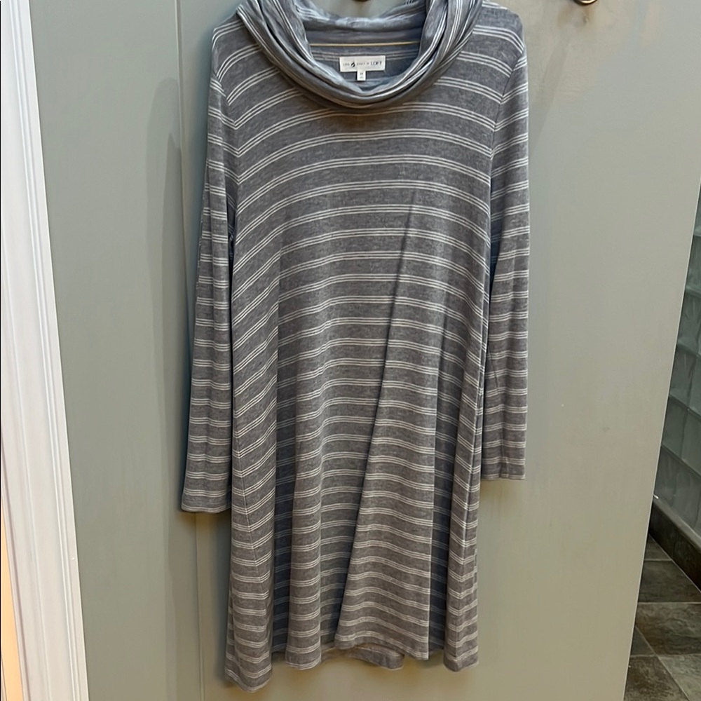 Lou & Grey Gray Striped Dress